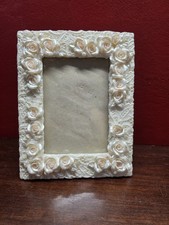 Usado, Quadro de resina com relevo floral folhas de rosas 3D e renda off white 5x7 comprar usado Usado, Quadro de resina com relevo floral folhas de rosas 3D e renda off white 5x7 comprar usado  Enviando para Brazil