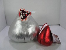 Pelúcia Animal Adventure prata Hershey Kiss 7" com etiqueta vermelha Hershey Kiss 4" sem etiqueta comprar usado  Enviando para Brazil