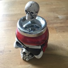 Drehaschenbecher totenkopf ges gebraucht kaufen  Berlin