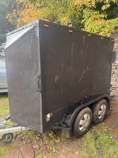 Twin axle box for sale  CRICKHOWELL
