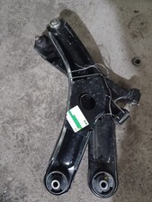 Coppia braccetti anteriori usato  Santa Venerina
