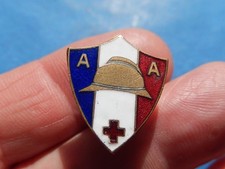 Insigne boutonniere ambulance d'occasion  Aubenas