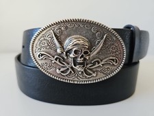 Umjubelt pirat skull gebraucht kaufen Umjubelt pirat skull gebraucht kaufen  Sundern (Sauerland)