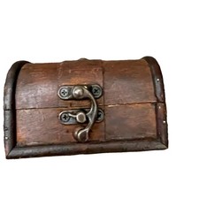 Small wood treasure for sale  Hartsville