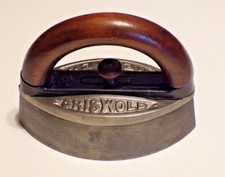 VINTAGE GRISWOLD "ERIE" FERRO TRISTE CABO REMOVÍVEL DE MADEIRA FERRO FUNDIDO ANTIGO comprar usado  Enviando para Brazil