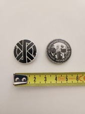 Badges crass punk d'occasion  Rochechouart
