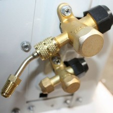 Adaptateur pratique convertit d'occasion  Expédié en France