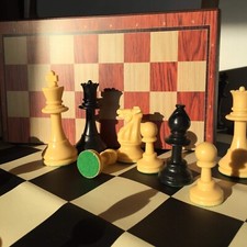 Club chess set for sale  Wallington