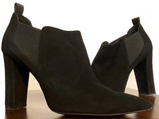 Elegant woman suede usato  Venezia