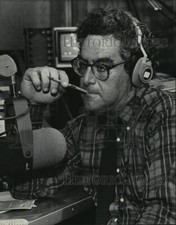 1985 Press Photo Dave Begel é um mosca social, político e esportivo comprar usado  Enviando para Brazil