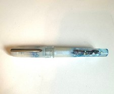 Caneta-tinteiro Benu Talisman em pedra da lua - ponta fina - caixa, usado comprar usado Caneta-tinteiro Benu Talisman em pedra da lua - ponta fina - caixa, usado comprar usado  Enviando para Brazil