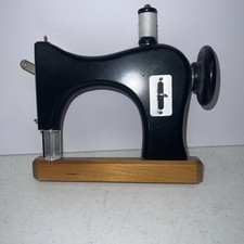 Vintage sewing machine for sale  Salina