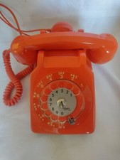 Téléphone orange vintage d'occasion  La Bruffière
