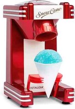 Máquina de gelo raspada Nostalgia cone de neve dose única retrô faz 20 guloseimas geladas comprar usado  Enviando para Brazil