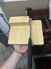 Tagliere con coltello usato  Giugliano in Campania
