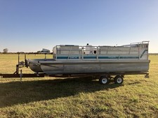 1992 tritoon 226 for sale  Wills Point