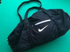 Nike daypack sporttasche gebraucht kaufen  Breitbrunn