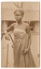 Portrait jeune fille d'occasion  Saint-Julien-l'Ars