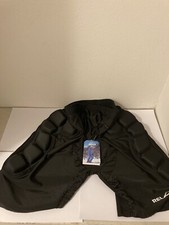 Short protection relxyee d'occasion  Nantes-