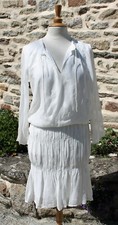 Robe blanche cassée d'occasion  Douarnenez