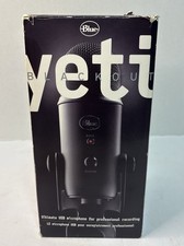 Microfone Blue Yeti Ultimate USB para gravação profissional - edição blackout comprar usado Microfone Blue Yeti Ultimate USB para gravação profissional - edição blackout comprar usado  Enviando para Brazil