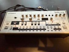 Roland bass line usato  Spedire a Italy
