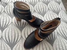 Chaussures petit talon d'occasion  Pérols