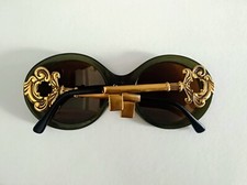 Occhiali sole vintage usato  Esperia