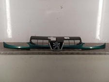 Calandre peugeot 206 d'occasion  Elven