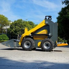 Mini skid pala usato  Spedire a Italy