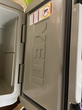 Yeti cooler 25x15x15 for sale  Robbins