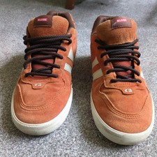 Globe encore skate for sale  WIRRAL
