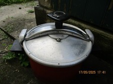 Cocotte minute seb d'occasion  Montceau-les-Mines