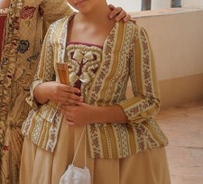 Marie antoinette giacca usato  Piacenza