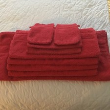 Handtuch set rot gebraucht kaufen Handtuch set rot gebraucht kaufen  Nürnberg