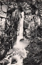 Berarde cascade etancons d'occasion  Expédié en Belgium