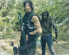 Usado, FOTO ASSINADA 16X20 POR NORMAN REEDUS DANAI GURIRA DARYL MICHONNE THE WALKING DEAD  comprar usado  Enviando para Brazil