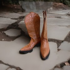 Nocona golden brown for sale  Hawthorne
