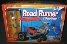 Kit de carro modelo 2011 MPC Road Runner e Beep Beep T Snap-It com boneco, usado comprar usado  Enviando para Brazil