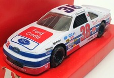Racing Champions 1/24 09050 - 1994 Ford Stock Car #38 E.Sawyer Nascar - Branco comprar usado  Enviando para Brazil