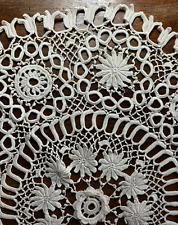 Antique lace beautiful d'occasion  Expédié en Belgium