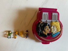 Używany, Polly Pocket Vintage 1995 Disney Garbaczek z Notre Dame Kompaktowy zestaw do zabawy na sprzedaż  Wysyłka do Poland