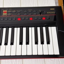KORG KROSS-61 KROSS61 61-klawiszowy syntezator klawiatury elektronicznej czarny czerwony przetestowany na sprzedaż  Wysyłka do Poland