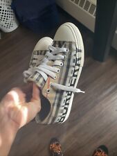 Burberry shoes looking for sale  Chicago