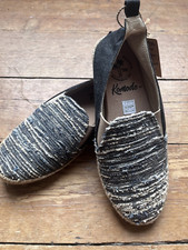 Bnwt komodo kung for sale  BUCKFASTLEIGH