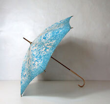 Ancien parapluie bleu d'occasion  Grand-Fougeray