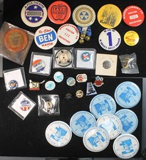 Lot various buttons for sale  Merrillville