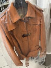 Capotto arancio corto usato Capotto arancio corto usato  Casapesenna