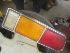 USADO 1978-80 MONZA NOTCHBACK LANTERNA TRASEIRA DIREITA/LADO DO PASSAGEIRO/USÁVEL COM ACABAMENTO comprar usado  Enviando para Brazil