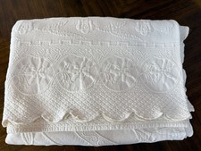 Colcha Matelassé Queen Marfim Acolchoada Floral Medalhão Lençóis n Things Cobertor comprar usado  Enviando para Brazil